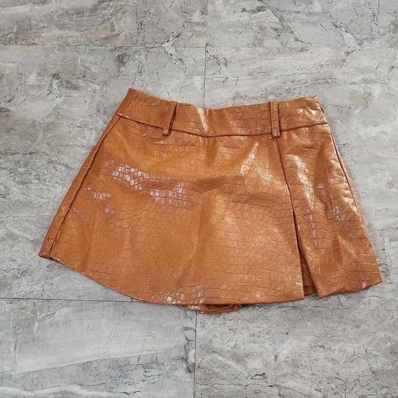 New with Tags Forever 21 Faux Crocodile Leather Skort Brown Size XS - Picture 4 of 6